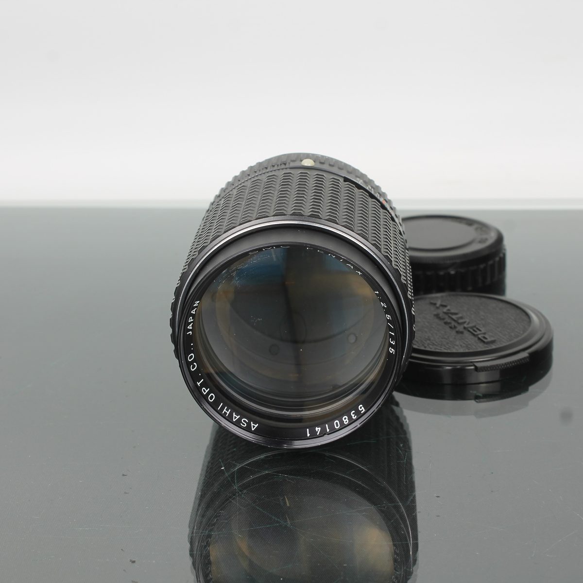 Asahi Opt SMC Pentax 135mm f/2.5