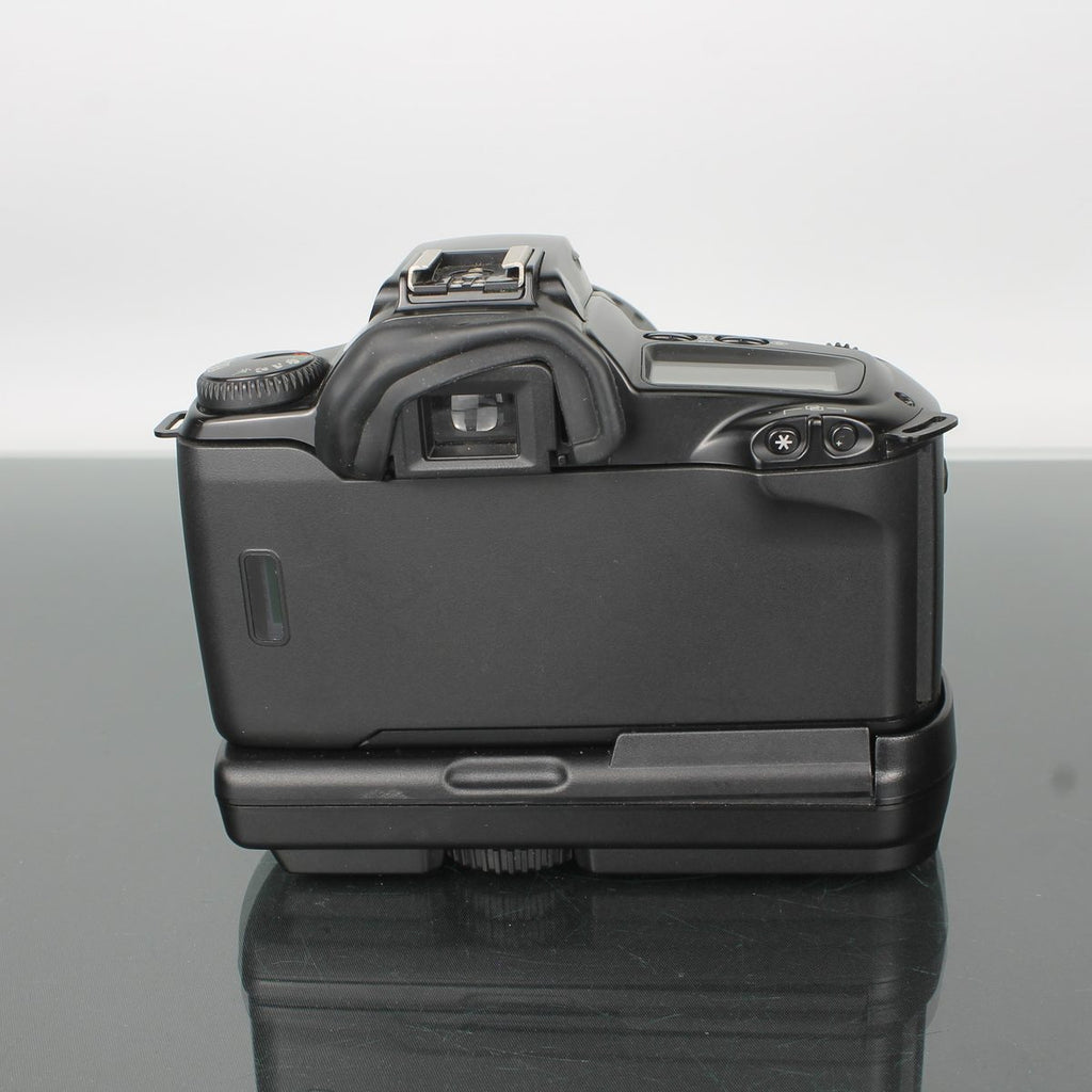 Canon EOS 3000 EF 80-200mm f/4.5-5.6