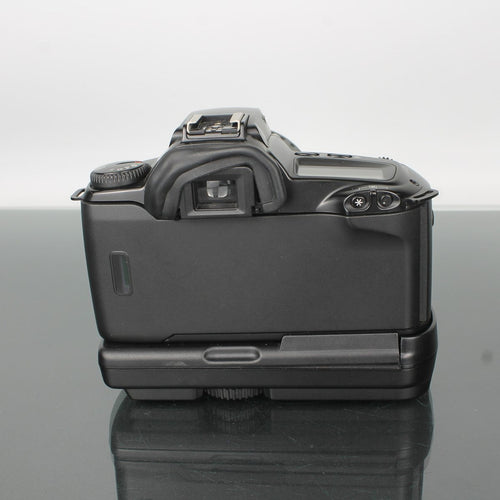 Canon EOS 3000 EF 80-200mm f/4.5-5.6