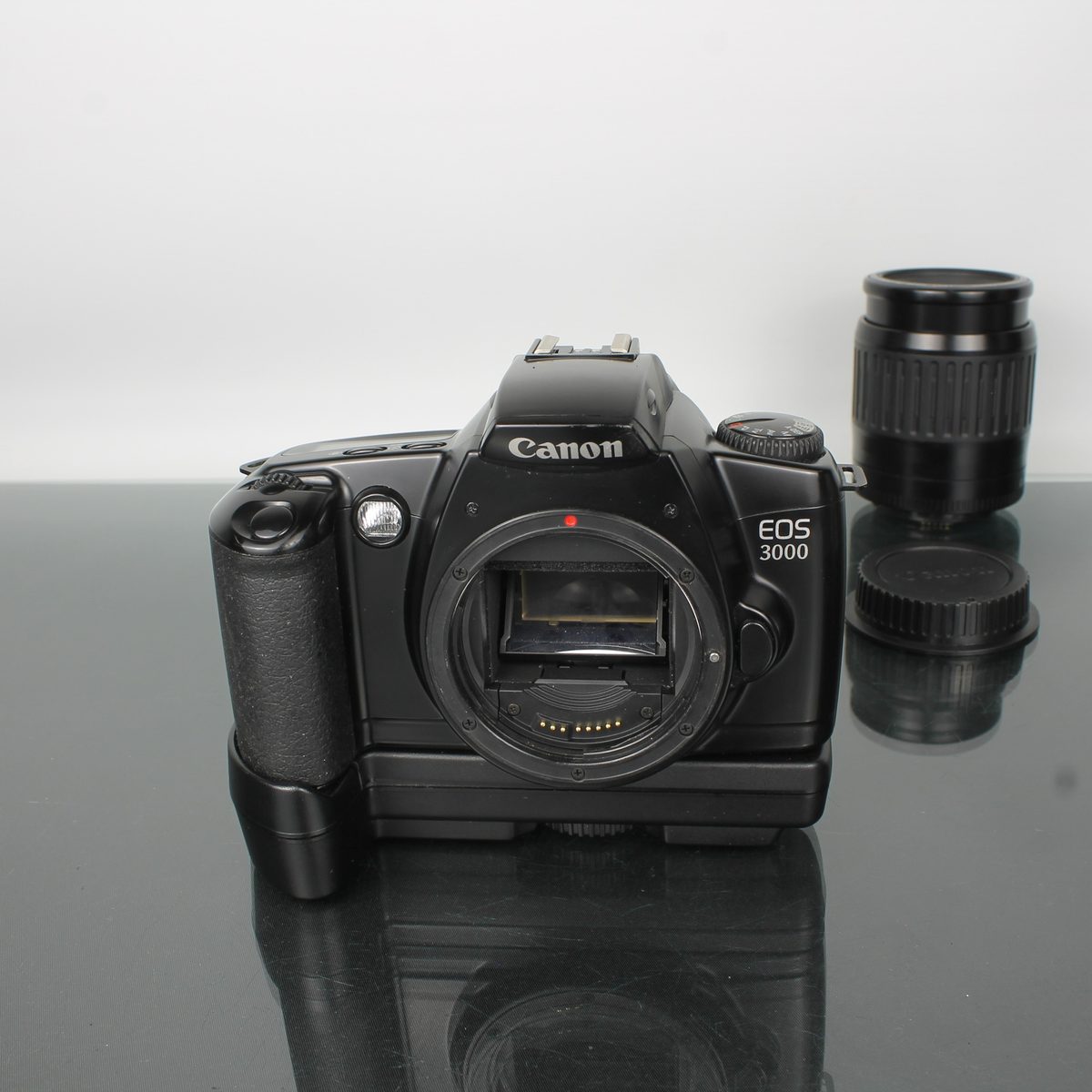 Canon EOS 3000 EF 80-200mm f/4.5-5.6