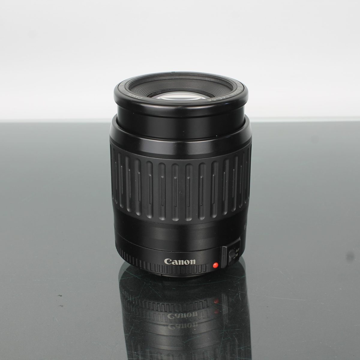 Canon EOS 3000 EF 80-200mm f/4.5-5.6