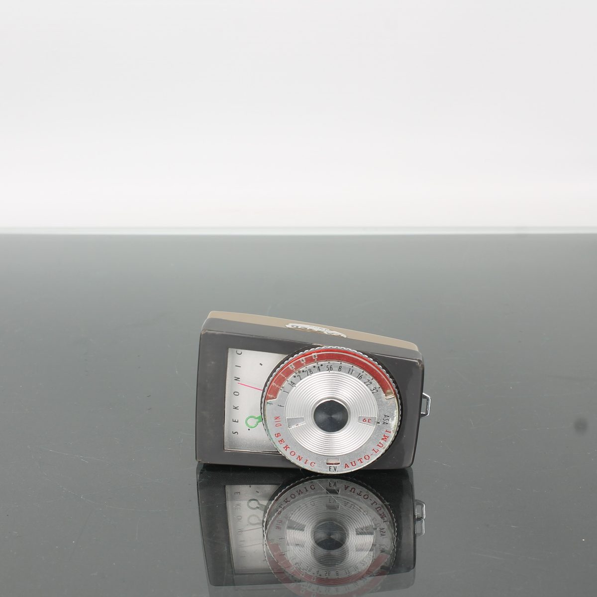 Sekonic Auto-Lumi Light Meter