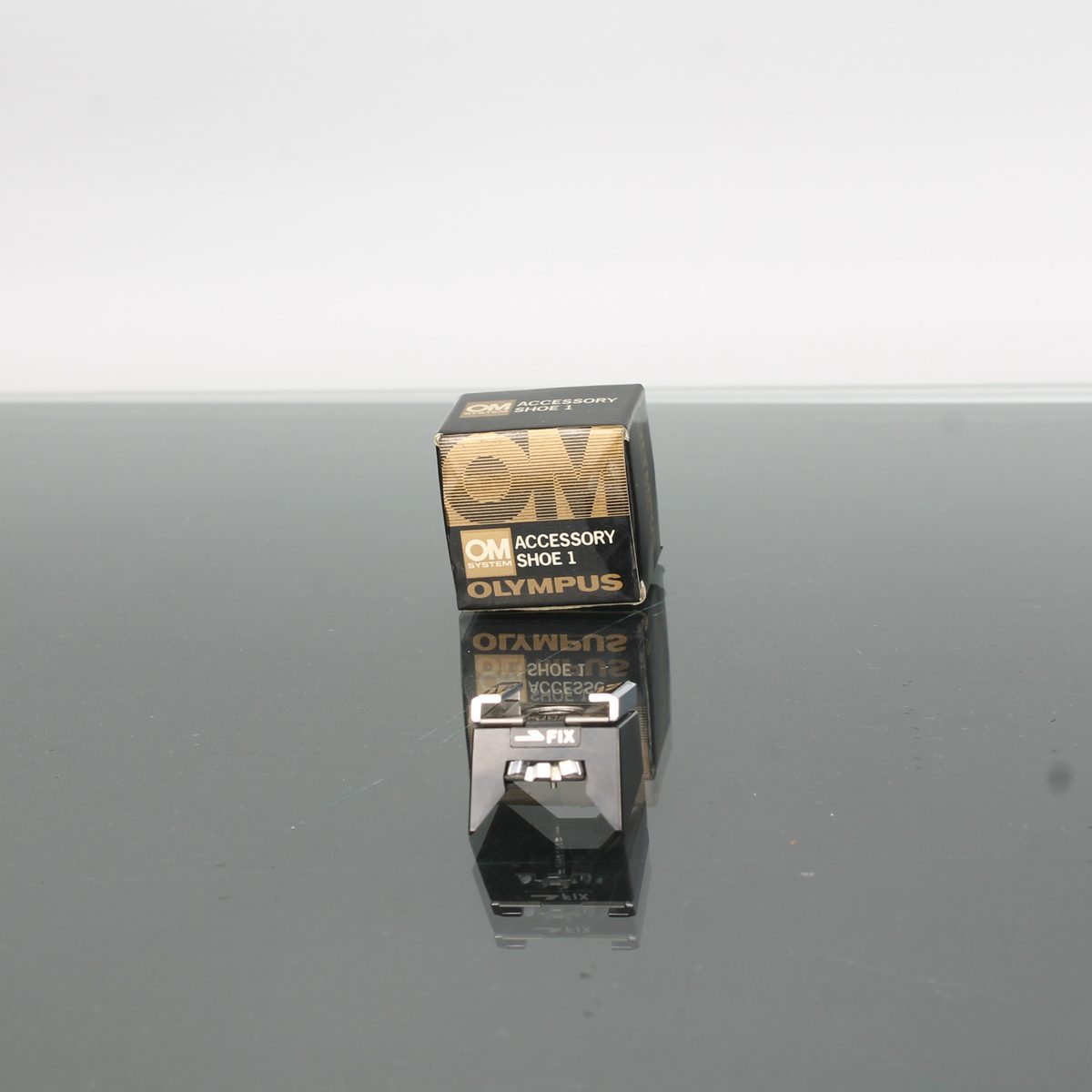 Olympus OM Accessory Shoe 1