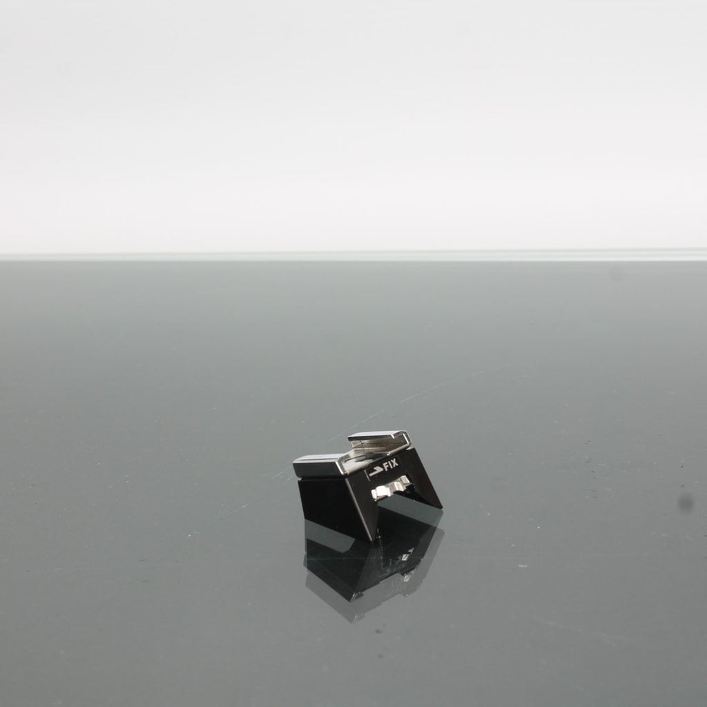 Olympus OM Accessory Shoe 1