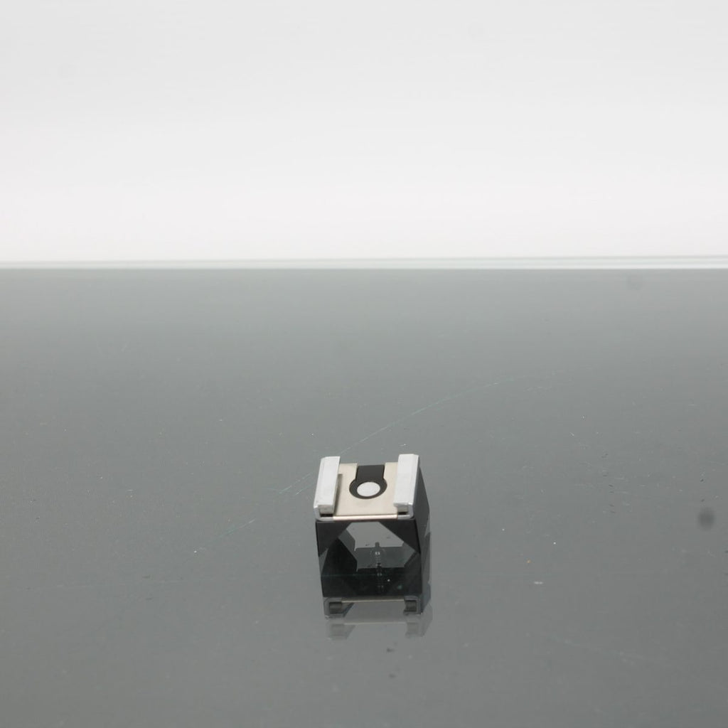 Olympus OM Accessory Shoe 1