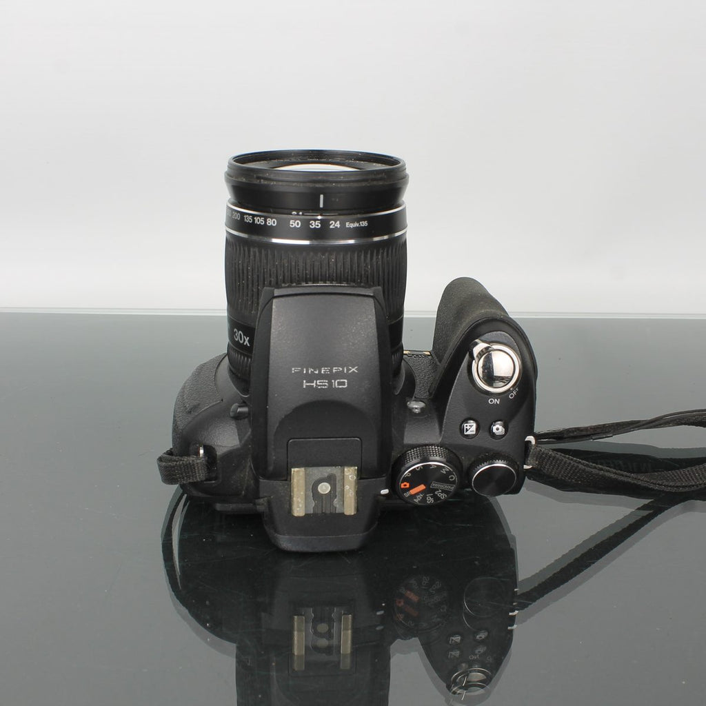 Fujifilm FinePix HS10