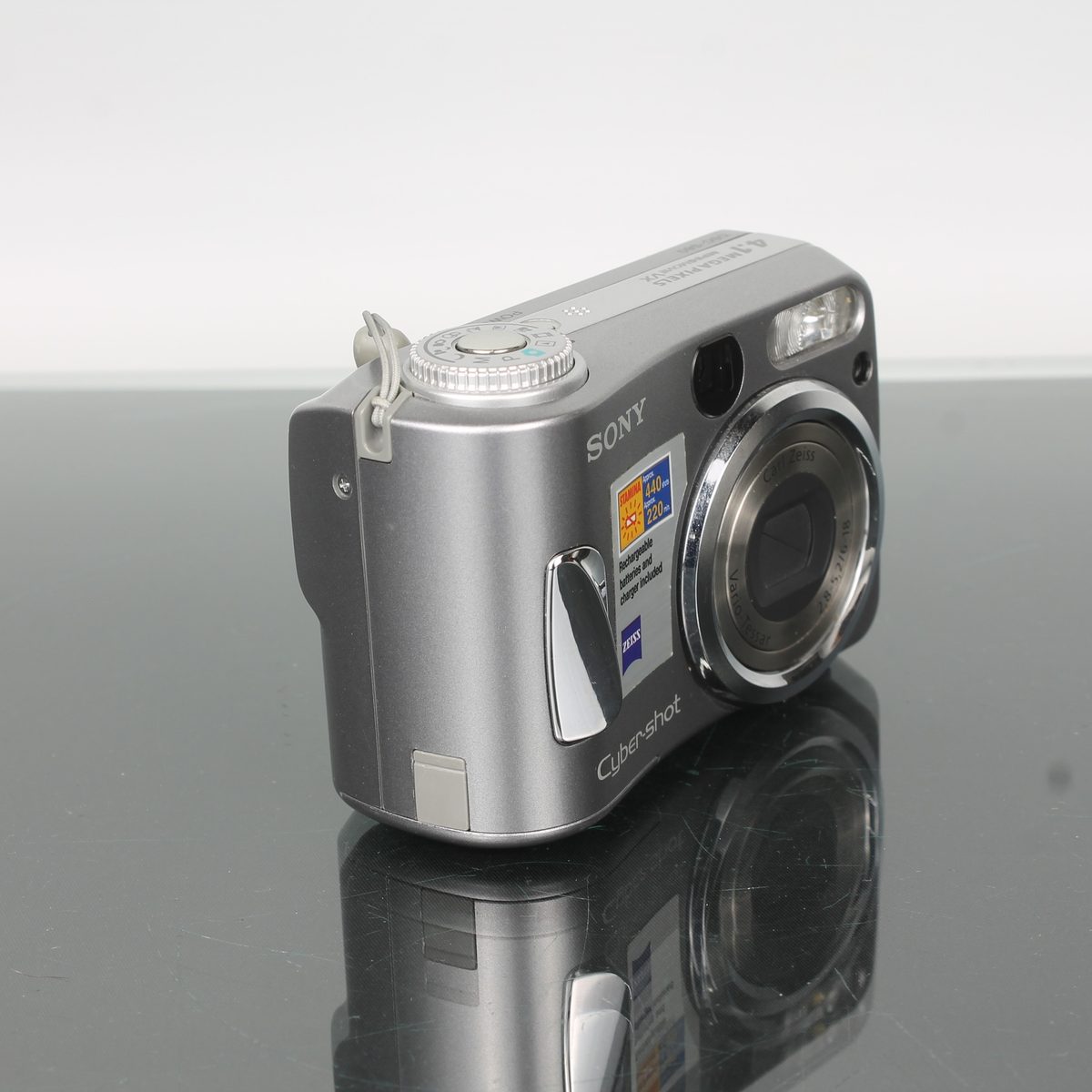 Sony Cyber-shot DSC-S80