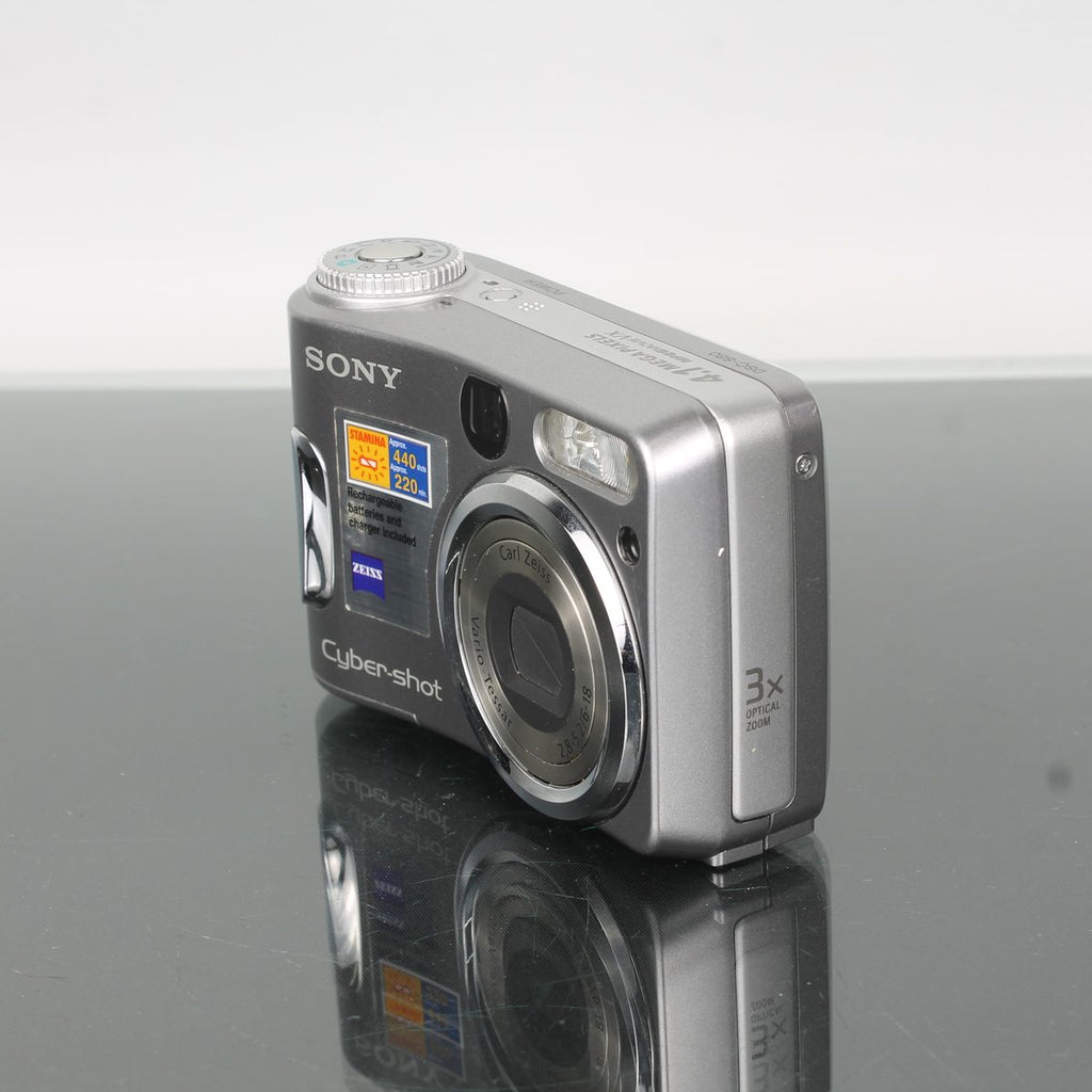 Sony Cyber-shot DSC-S80