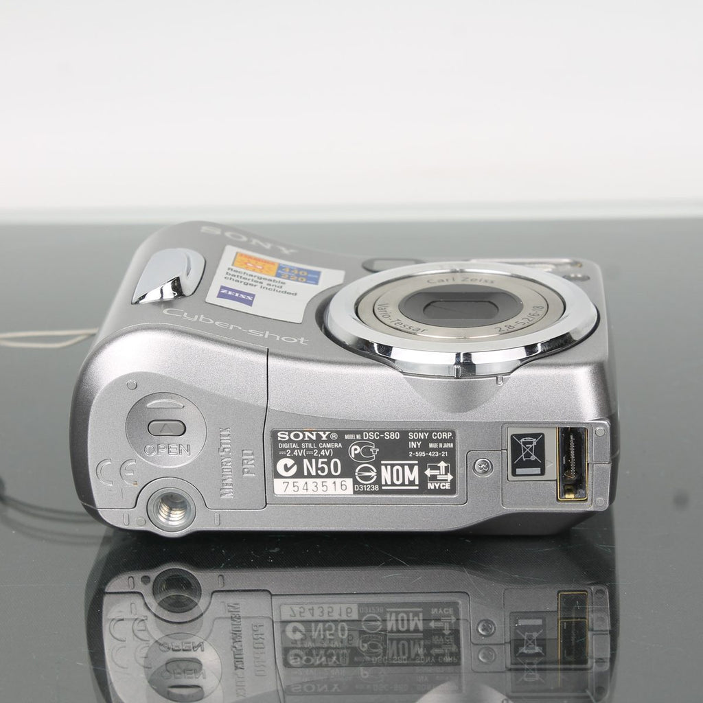 Sony Cyber-shot DSC-S80