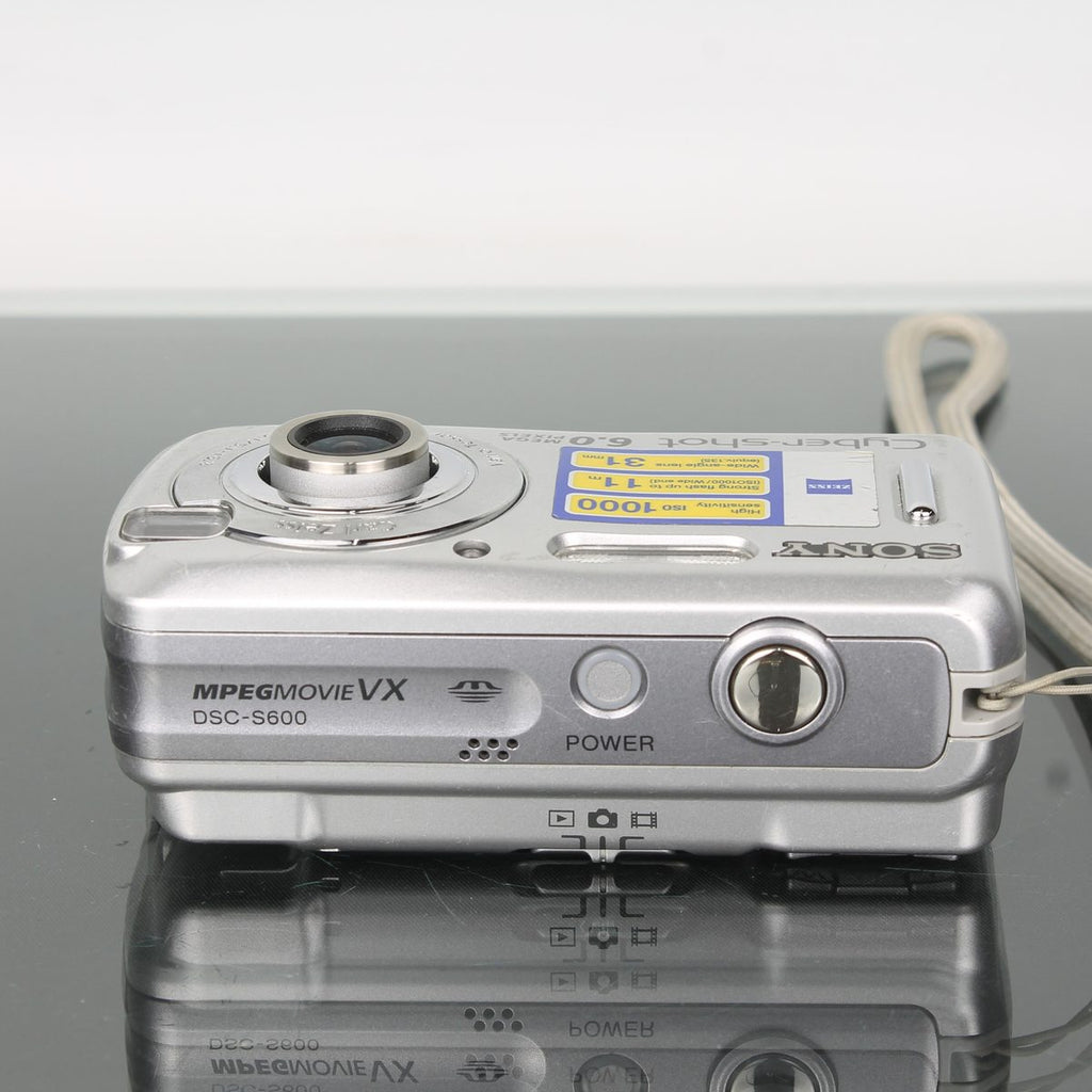 Sony CyberShot DSC-S600