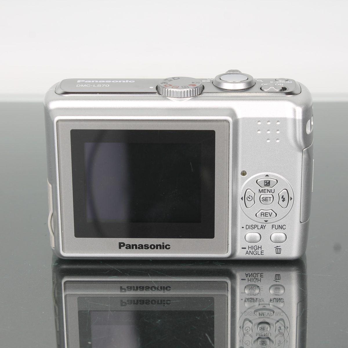 Panasonic Lumix DMC-LS70 Digital Compact Camera – Dutch|Thrift