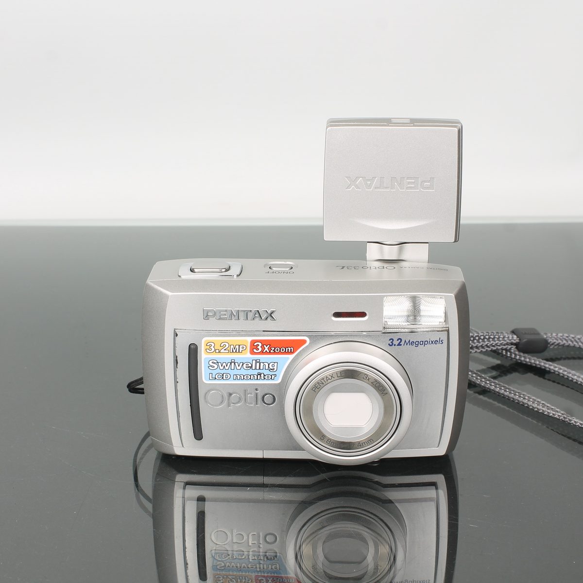 Pentax Optio 33L | 3.2MP Digital Compact Camera – Dutch|Thrift