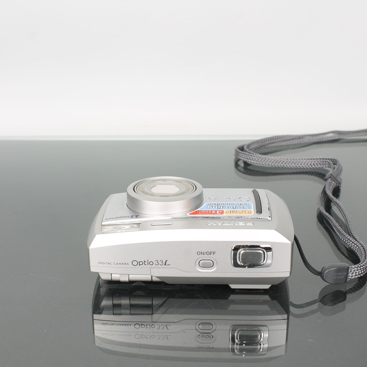 Pentax Optio 33L | 3.2MP Digital Compact Camera – Dutch|Thrift