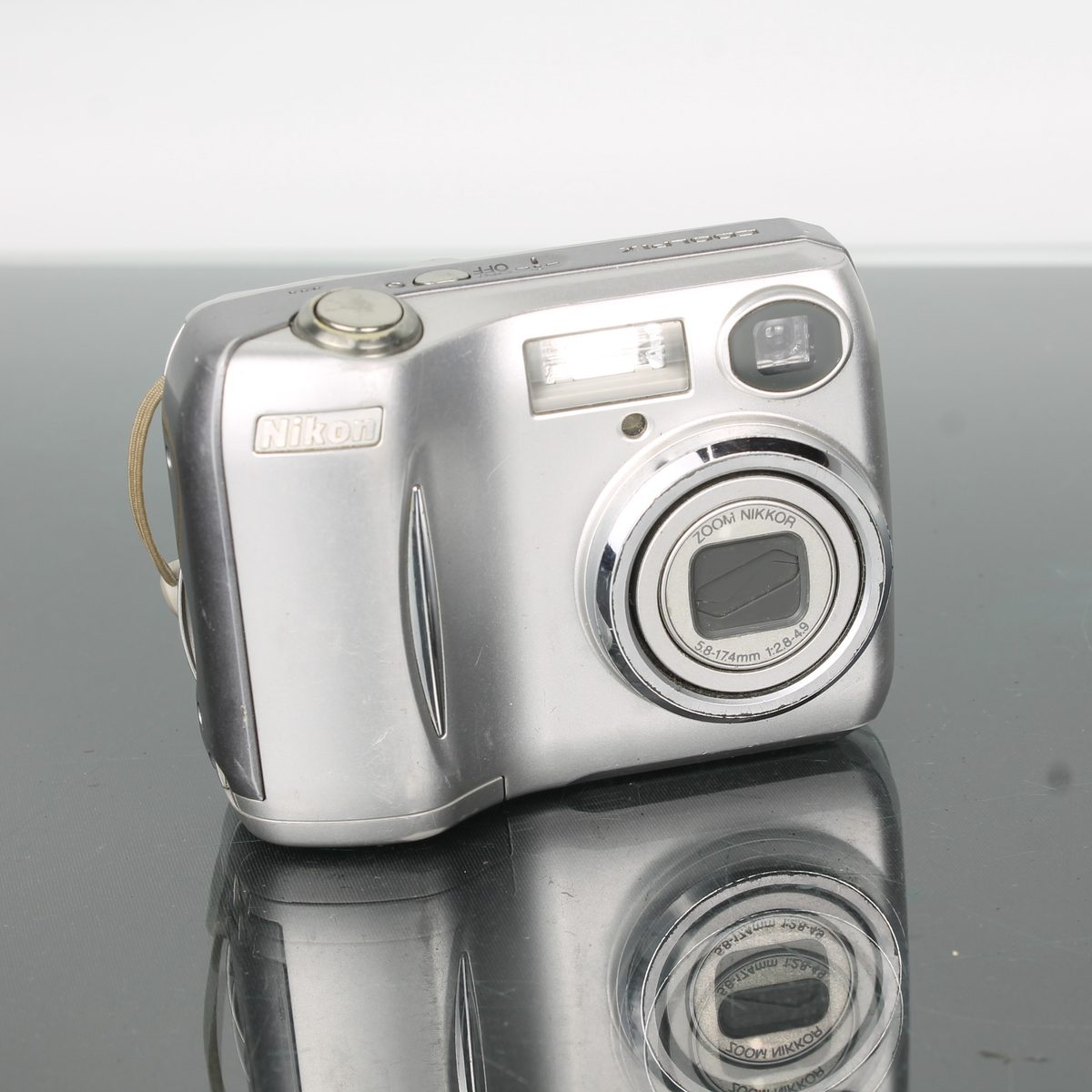 Nikon Coolpix E4100