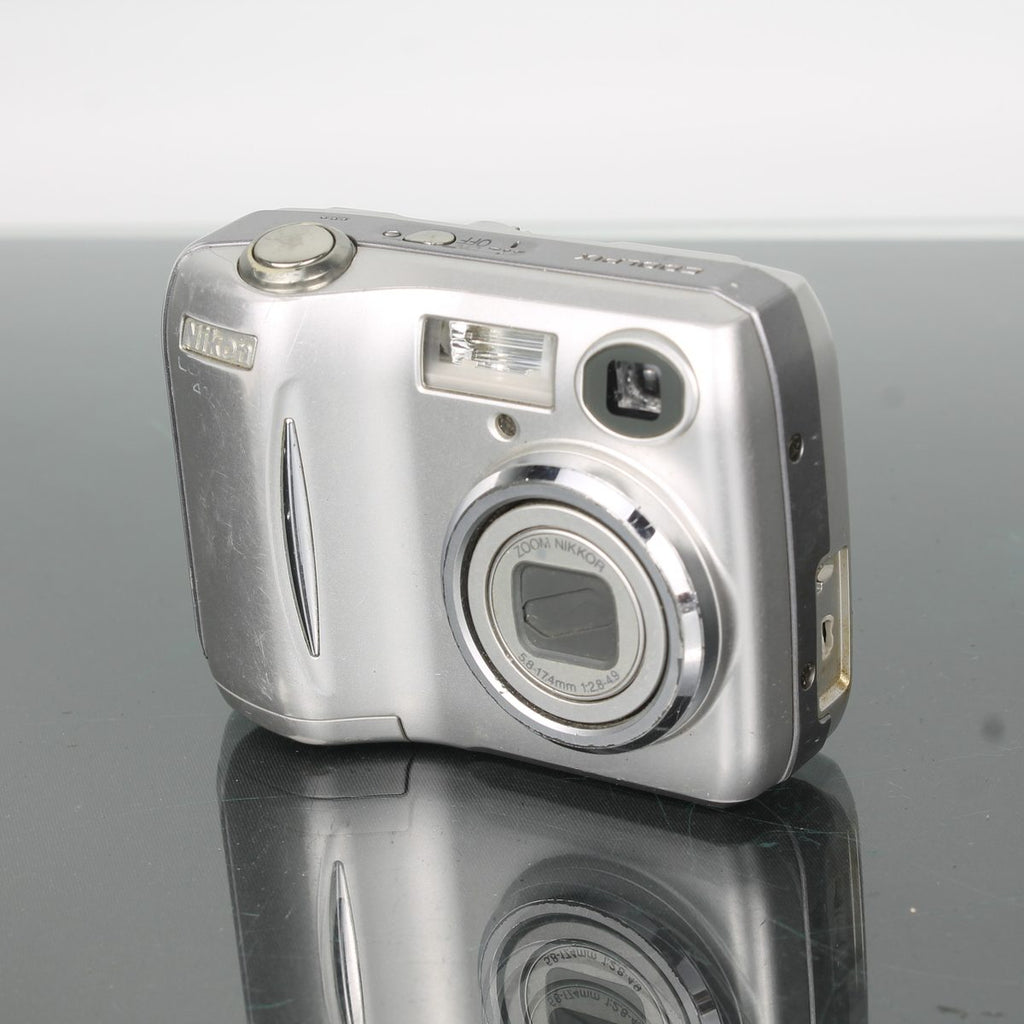 Nikon Coolpix E4100