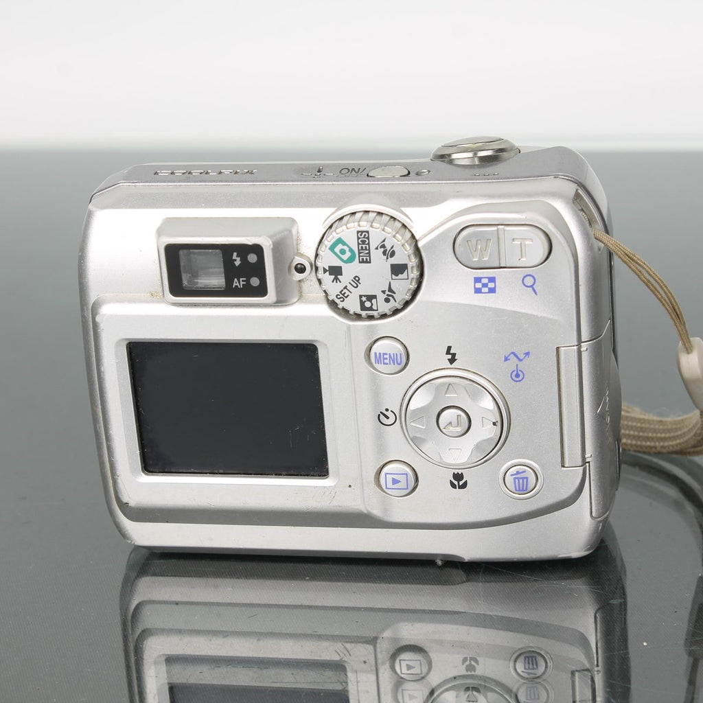 Nikon Coolpix E4100