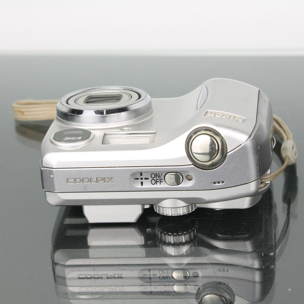 Nikon Coolpix E4100