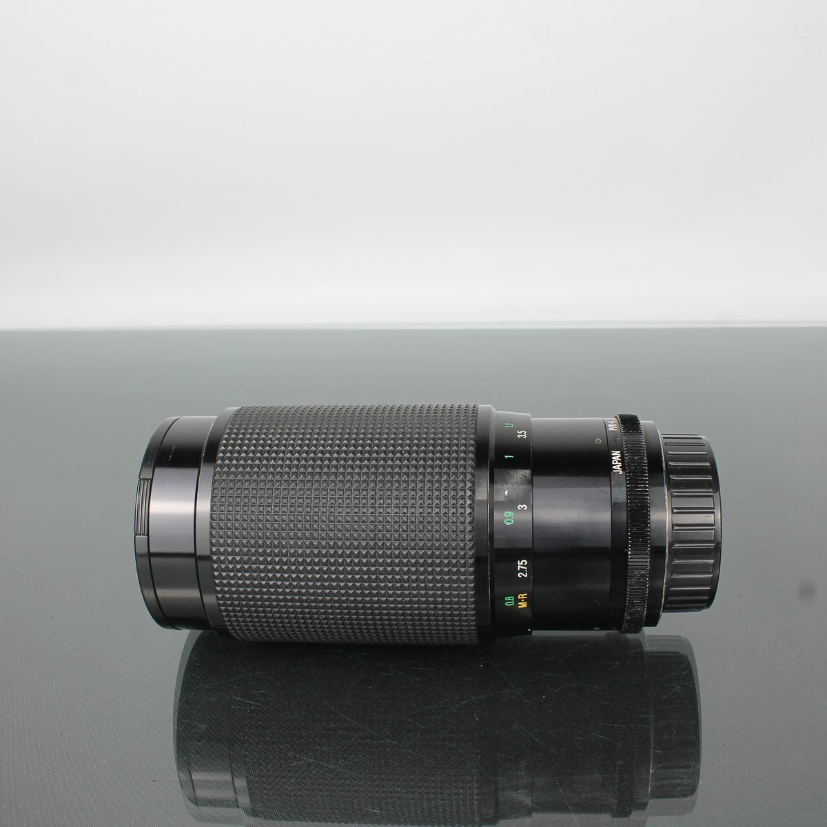 Vivitar Series 1 70-210mm f/2.8-4.0 Macro Focusing Zoom