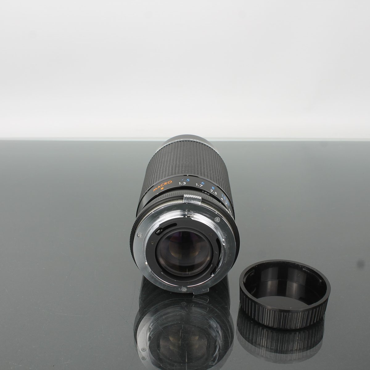 Kiron 80-200mm f/4.5 MACRO 1:4