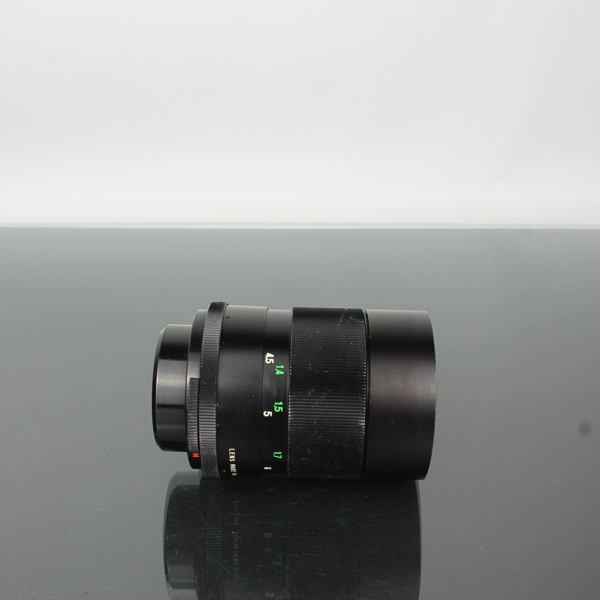 Vivitar Auto Tele 135mm f/2.8