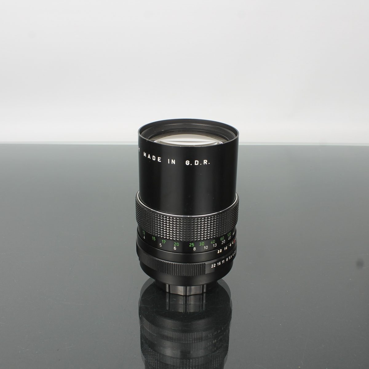 Pentacon Auto 135mm f/2.8 MC