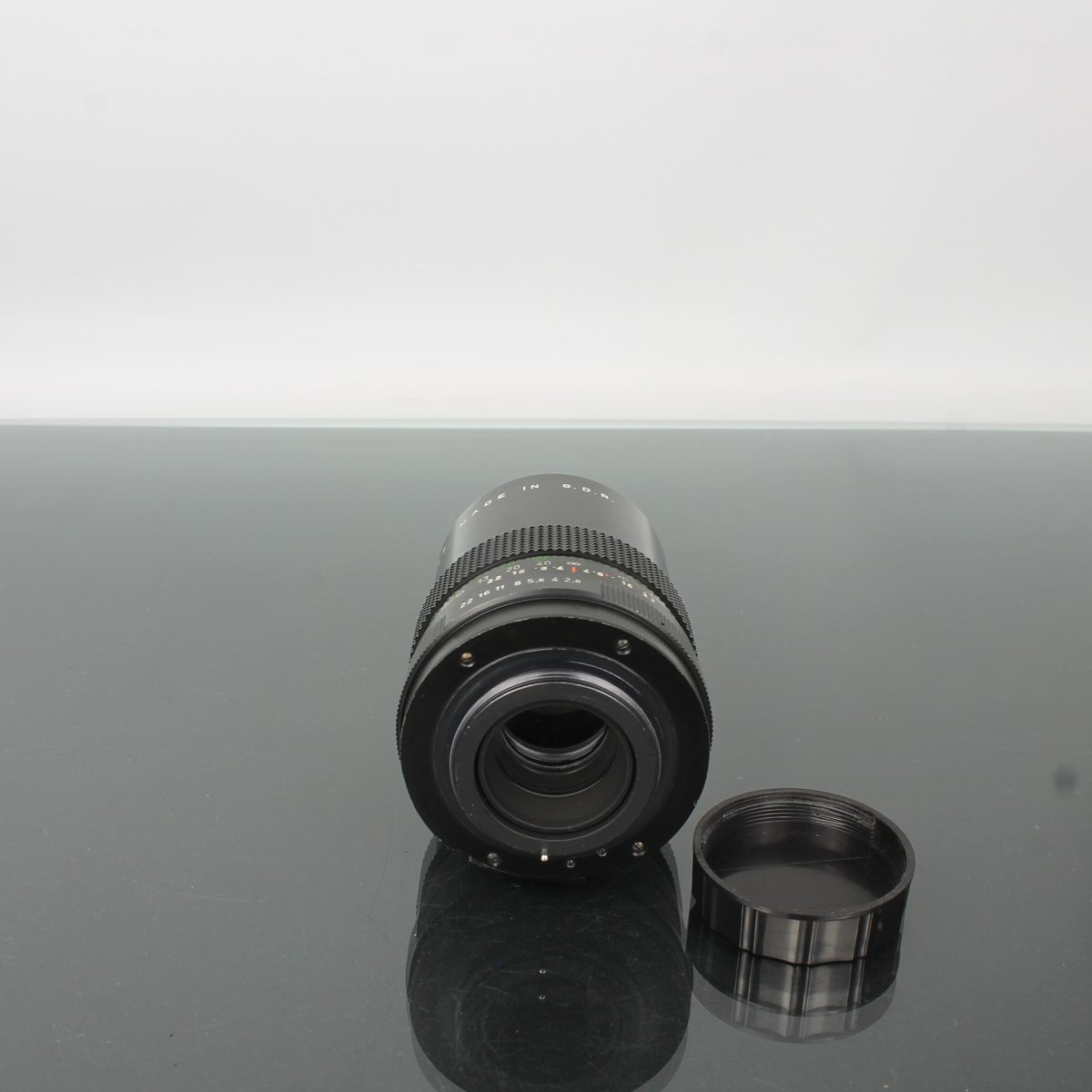 Pentacon Auto 135mm f/2.8 MC