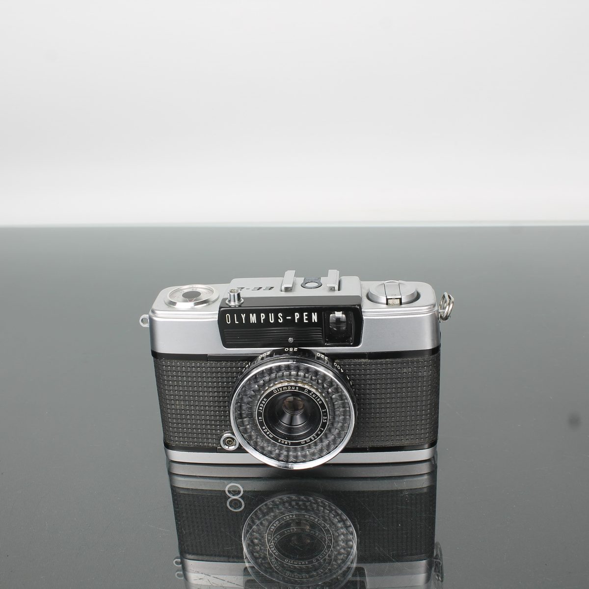 Olympus-Pen EE-2
