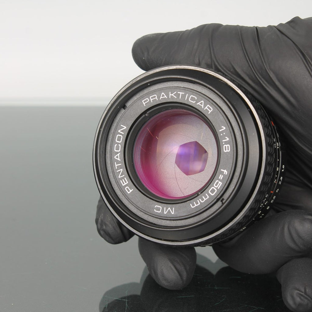 Pentacon Prakticar 50mm f/1.8 MC