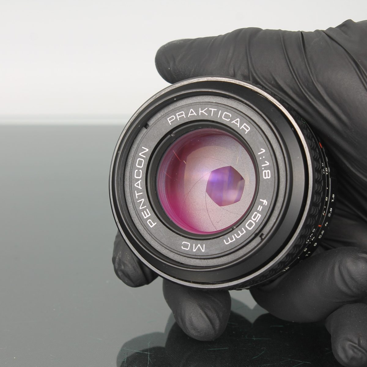 Pentacon Prakticar 50mm f/1.8 MC