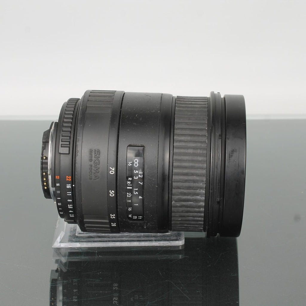 Sigma Zoom 28-70mm f/2.8