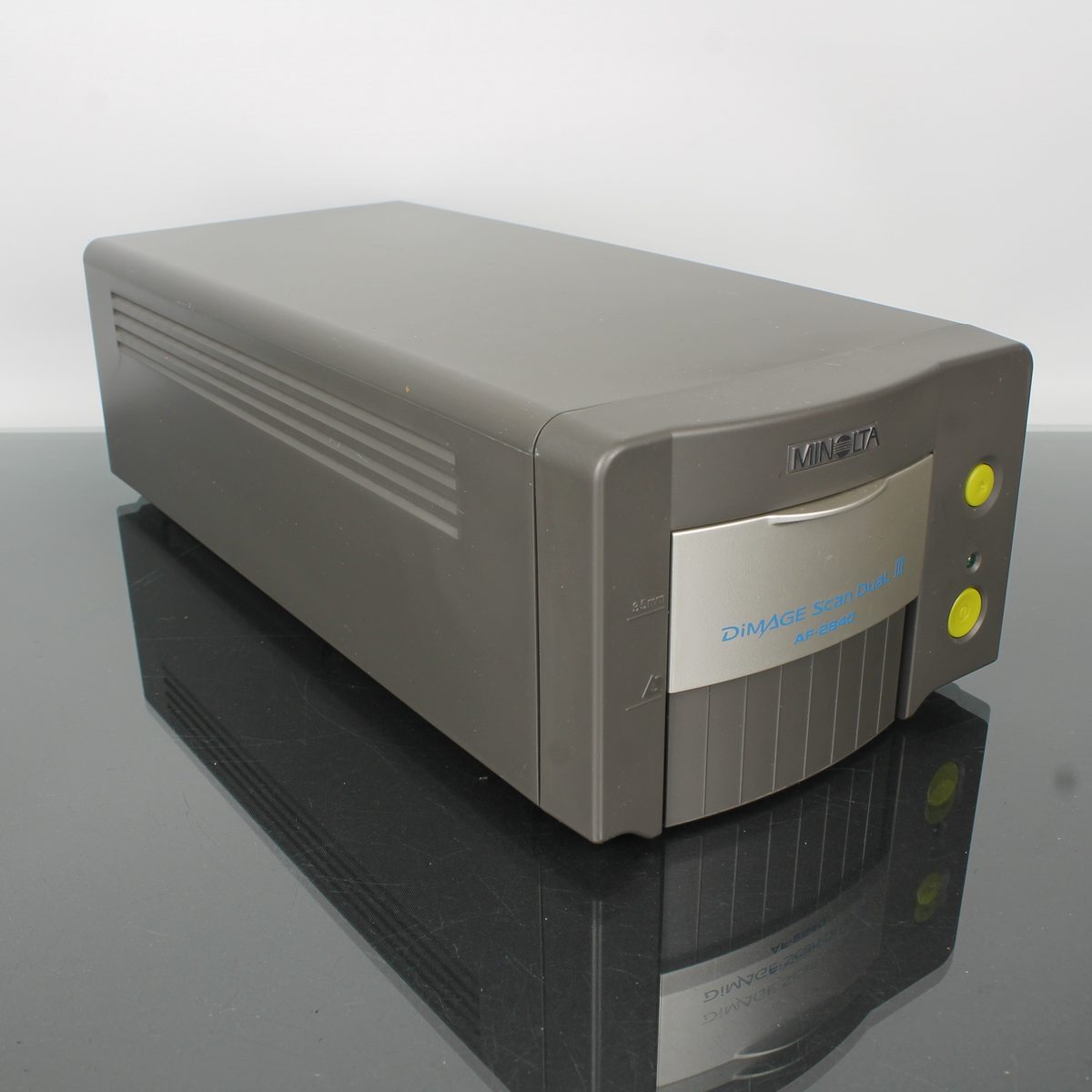 Minolta DiMAGE Scan Dual III