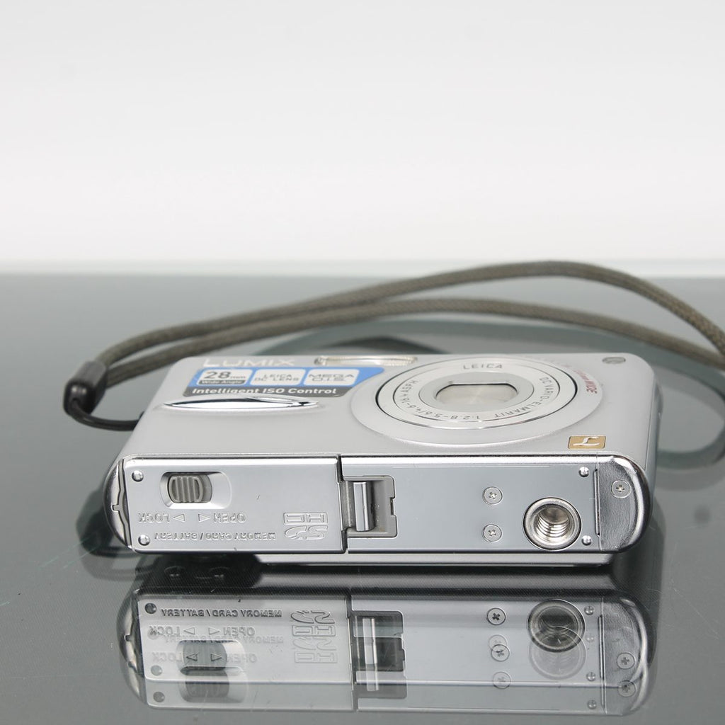 Panasonic Lumix DMC-FX30