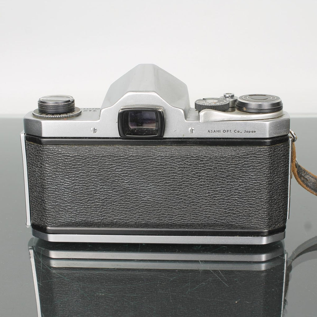 Asahi Pentax S1A + Super-Takumar 1:2/55