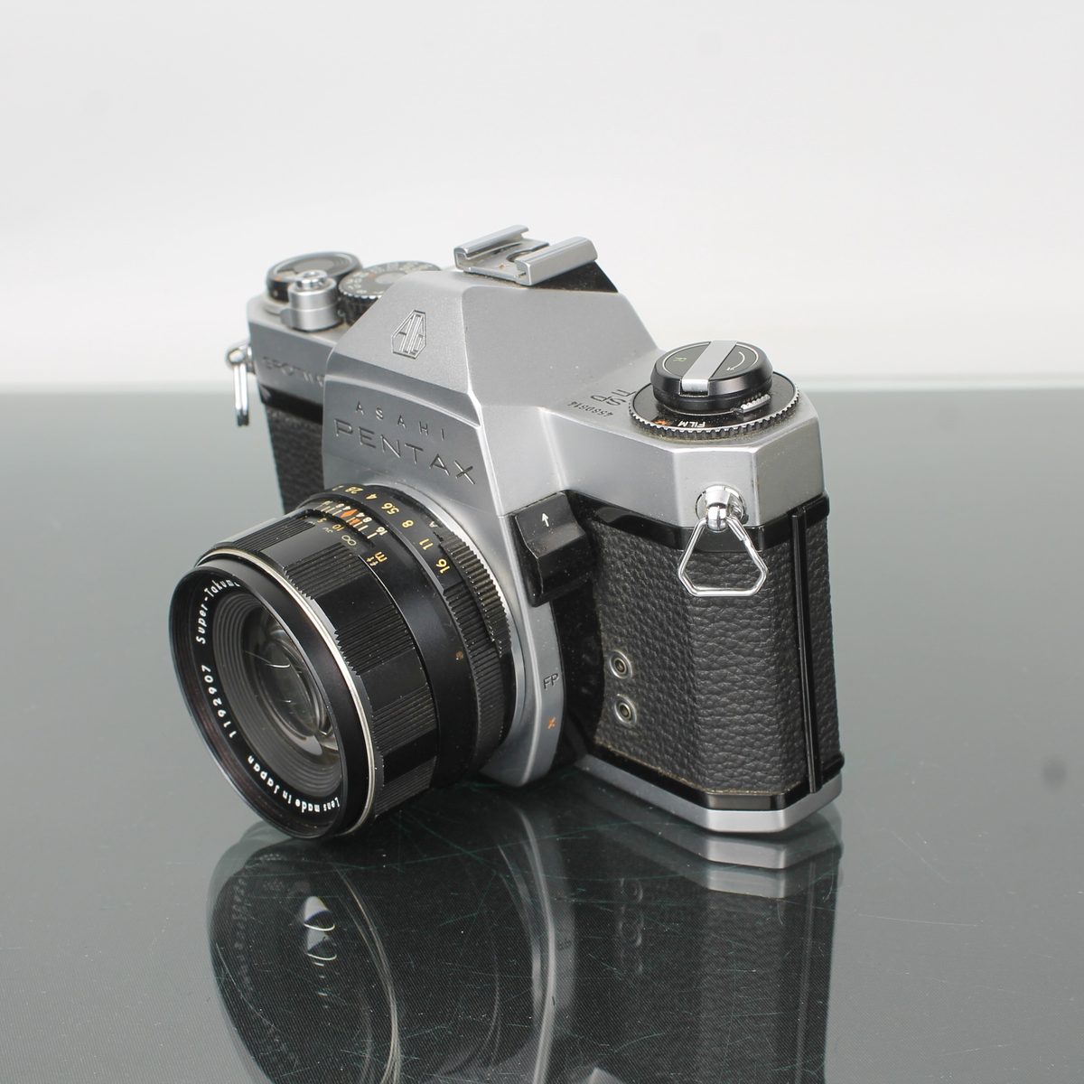 Asahi Pentax Spotmatic F + Super-Takumar 55mm f/2.0 SLR Kit