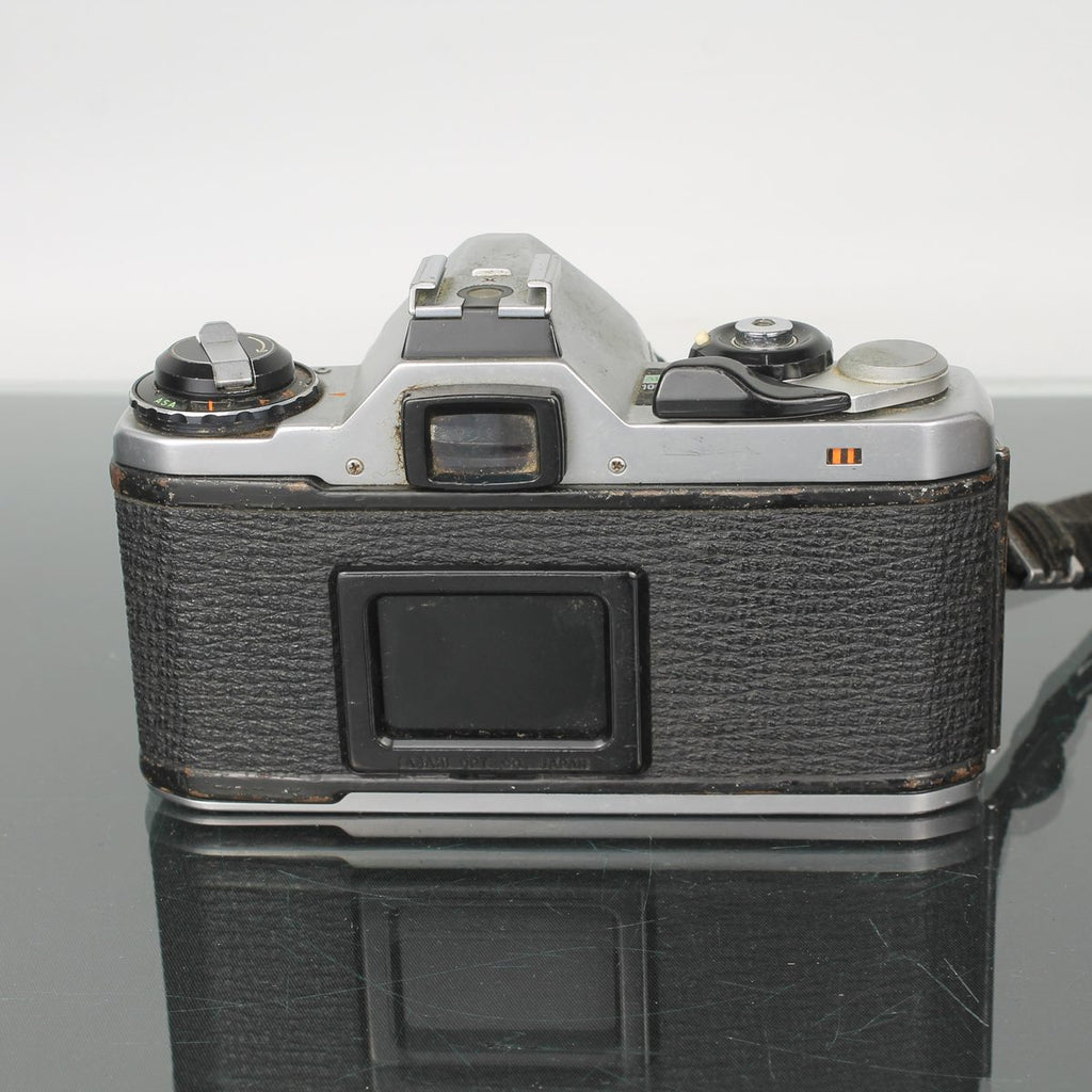 Asahi Pentax ME + SMC Pentax-M 1:2 50mm