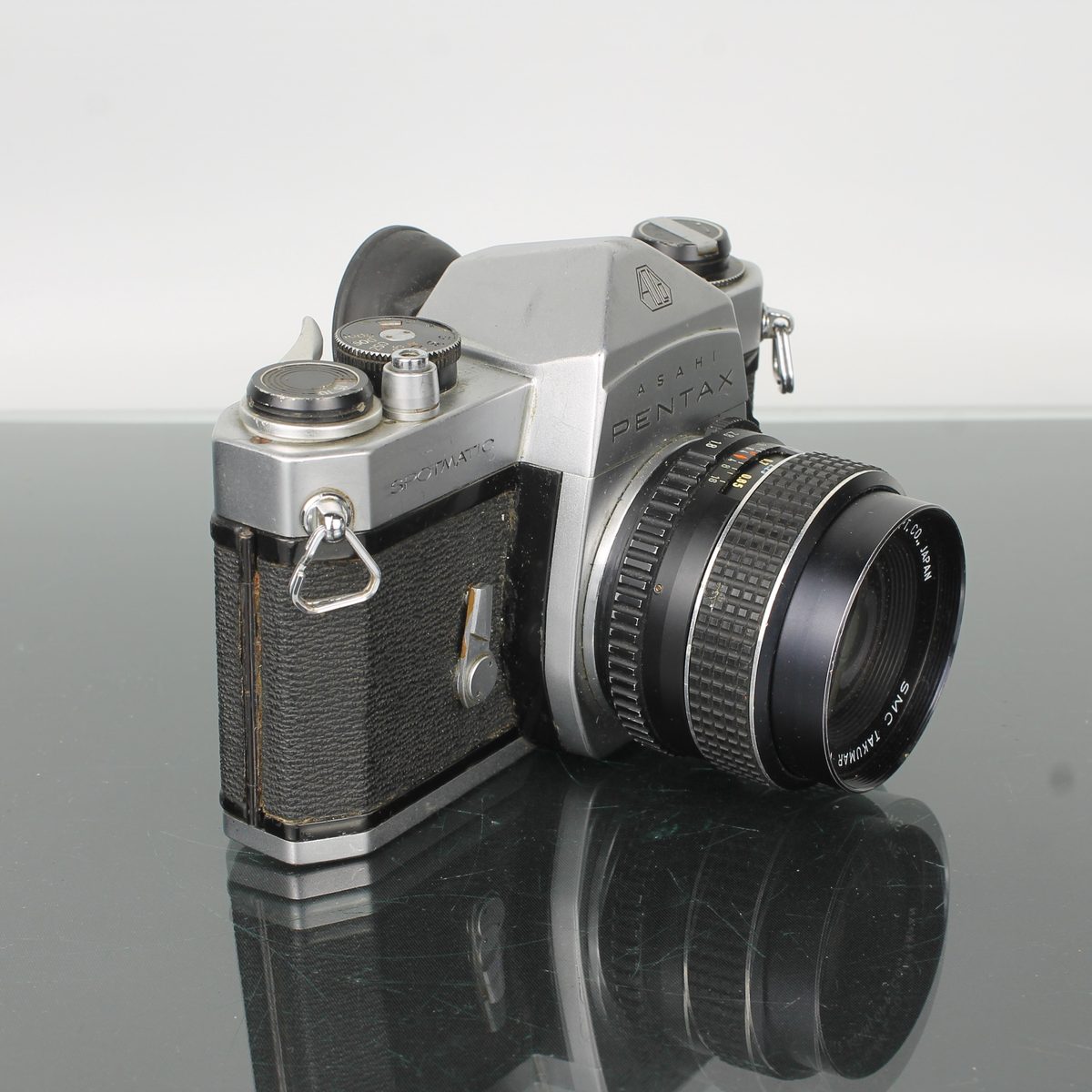 Asahi Pentax SP Spotmatic + SMC Takumar 55mm f/1.8