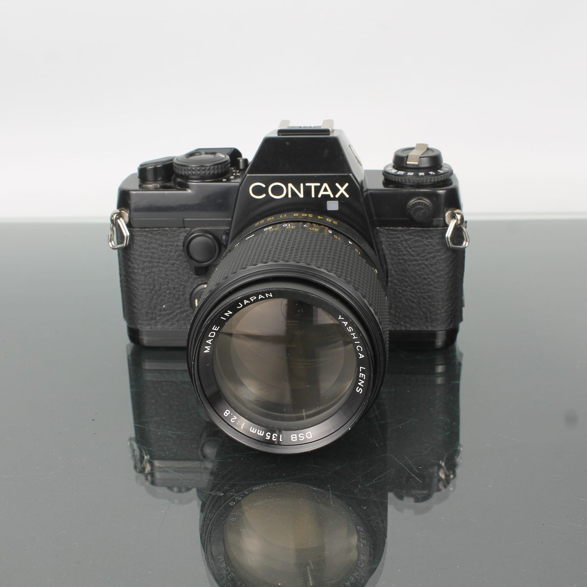 Contax 139 Quartz SLR Yashica DSB 135mm f/2.8 objektiivilla
