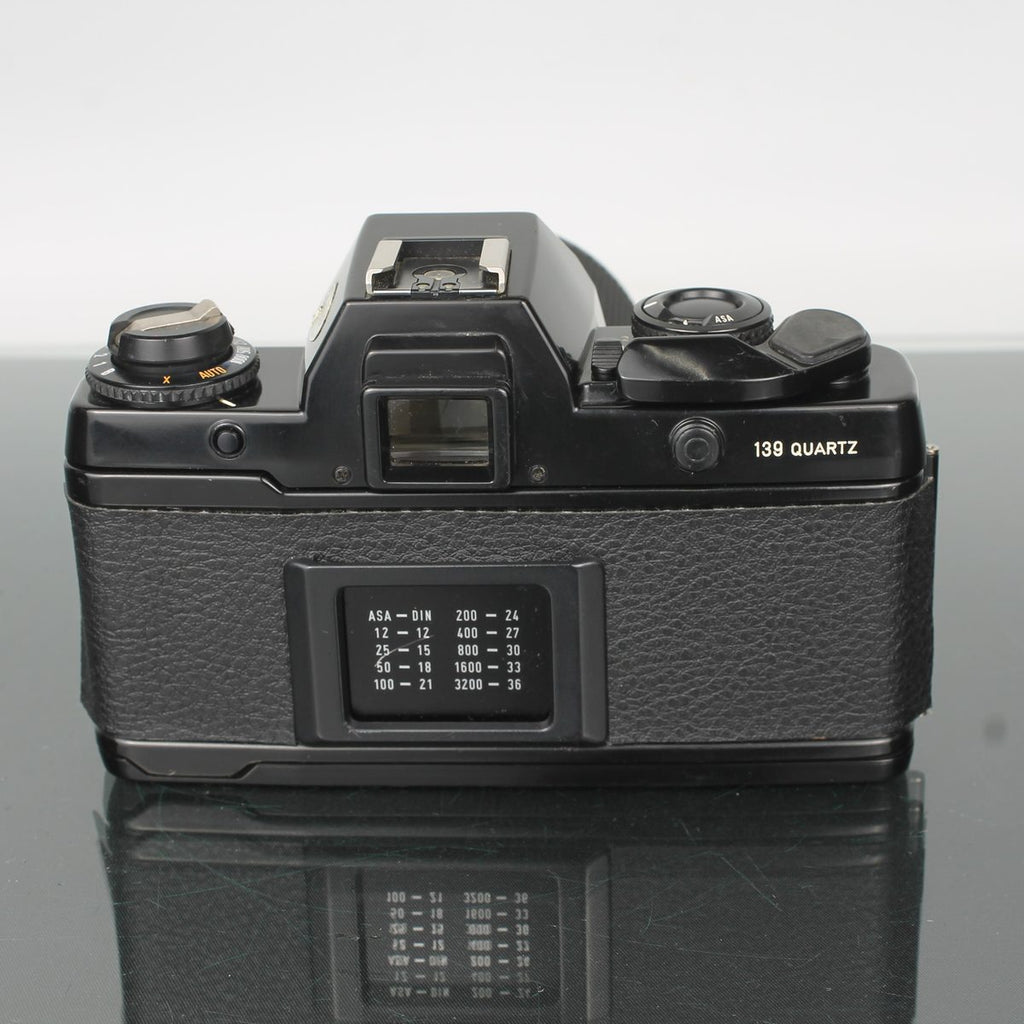 Contax 139 Quartz + Yashica 135mm f/2.8