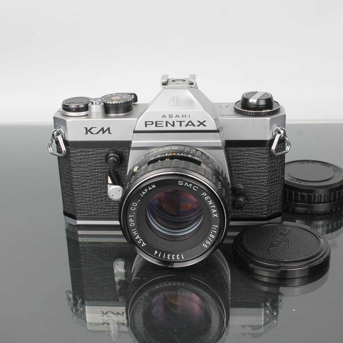 Asahi Pentax KM + SMC Pentax 1:1.8/55