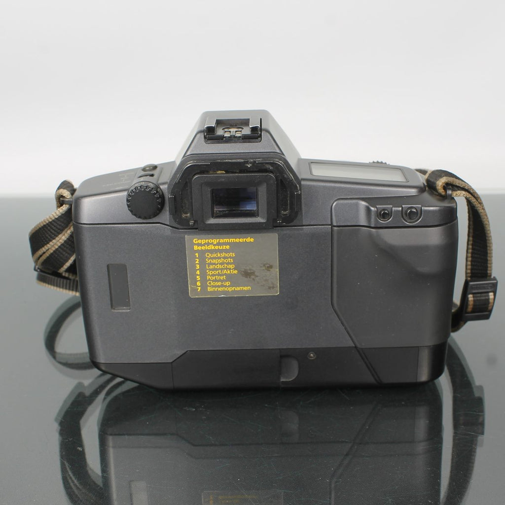 Canon EOS 600 + EF 35-80mm 1:4-5.6 II