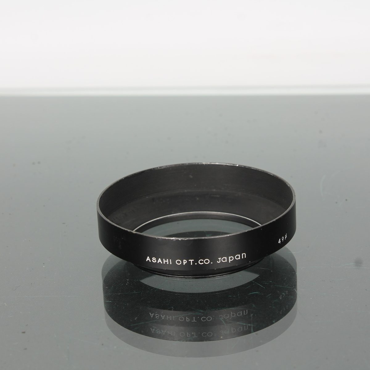Super Takumar 35mm f/3.5 Lens Hood
