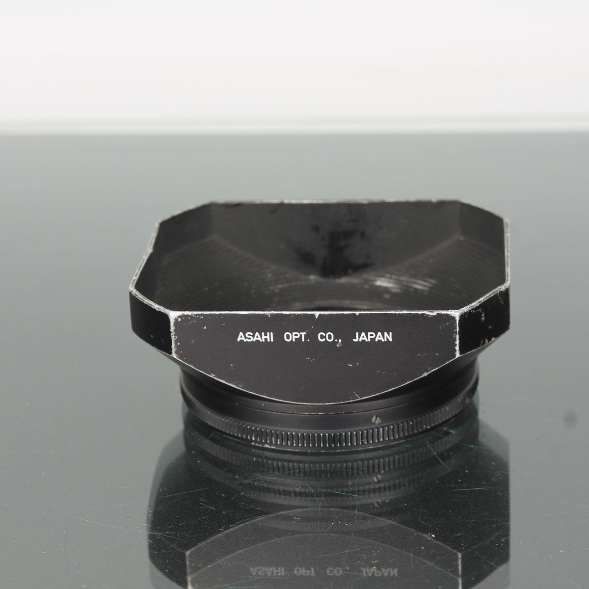 Takumar 1:3.5 28mm Lens Hood