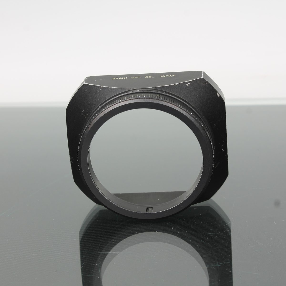 Takumar 1:3.5 28mm Lens Hood