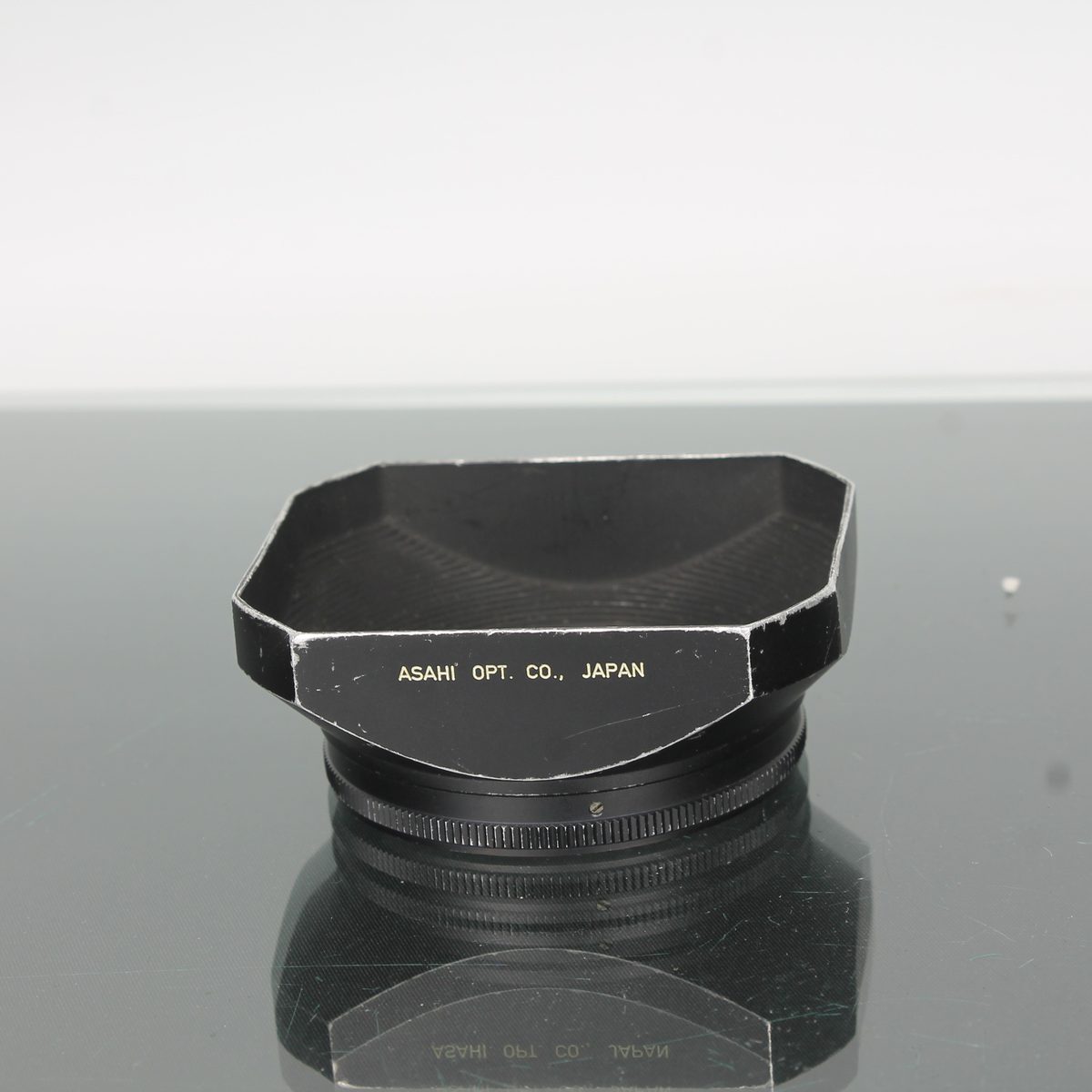 Takumar 1:3.5 28mm Lens Hood