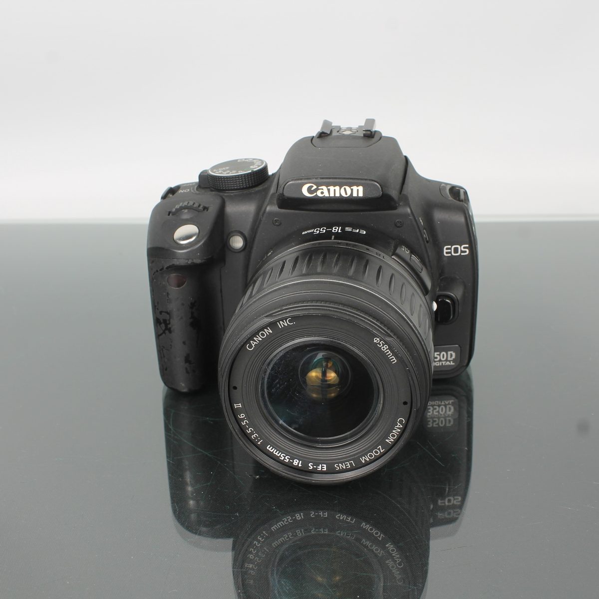 Canon EOS 350D + EF-S 18-55mm 1:3.5-5.6 II