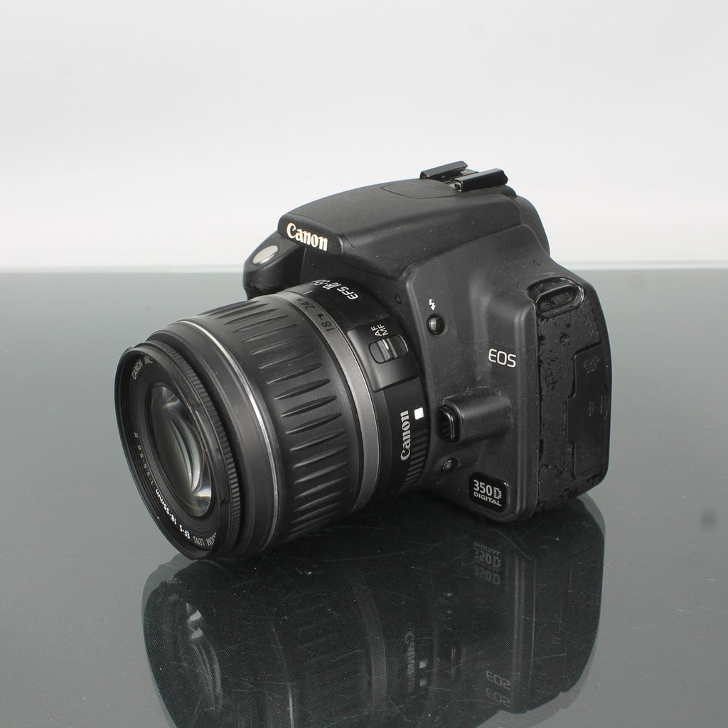 Canon EOS 350D + EF-S 18-55mm 1:3.5-5.6 II