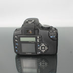 Canon EOS 350D + EF-S 18-55mm 1:3.5-5.6 II