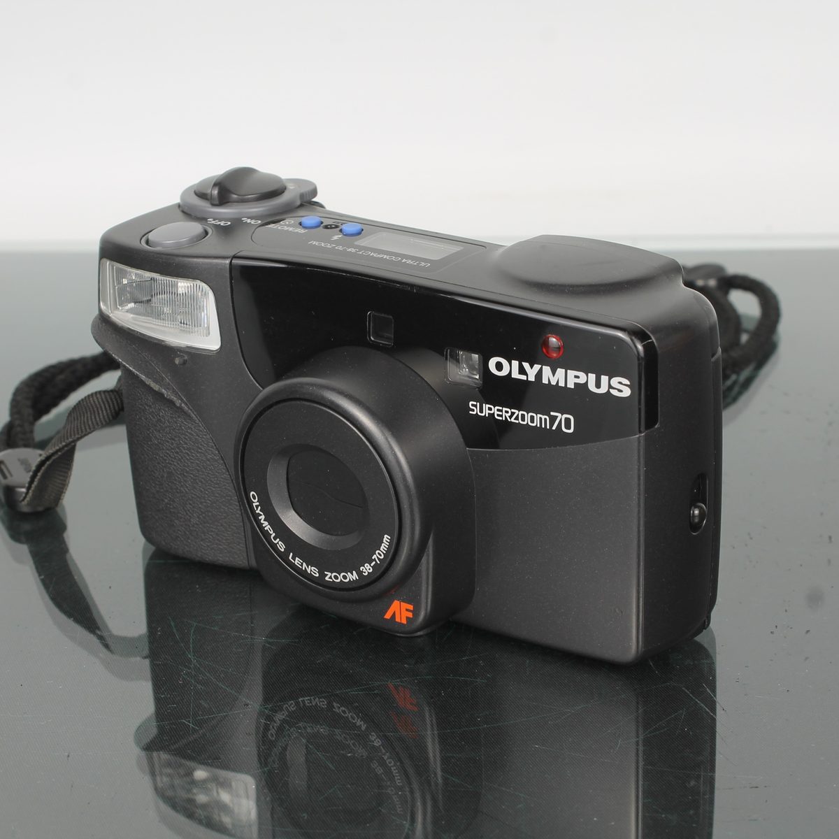 Olympus Superzoom 70