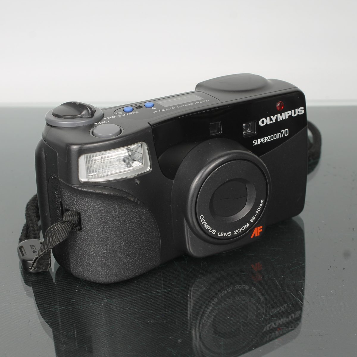 Olympus Superzoom 70