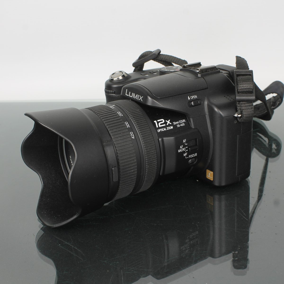 Panasonic LUMIX DMC-FZ50